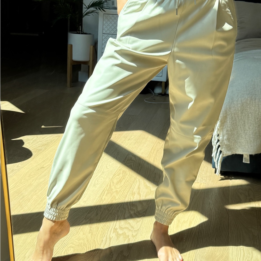 Zara Cream jogger Pants